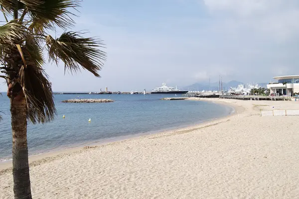 Spiaggia Cannes Con Vista Sul Porto Turistico Francia — Foto Stock