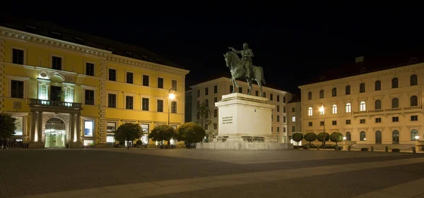 Plaza Munich Wittelsbacher Por Noche — Foto de Stock