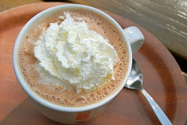 Kopp Kaffe Med Mjölk Och Choklad — Stockfoto