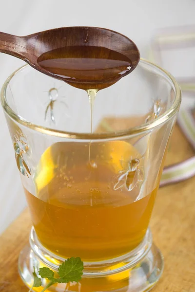Honey Glass Cup — Stock Photo, Image