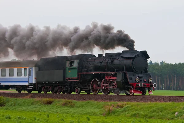 蒸汽机车是复古型的 — 图库照片