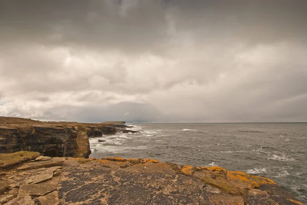 Koyu Bulutlar Whitaloo Orkney — Stok fotoğraf