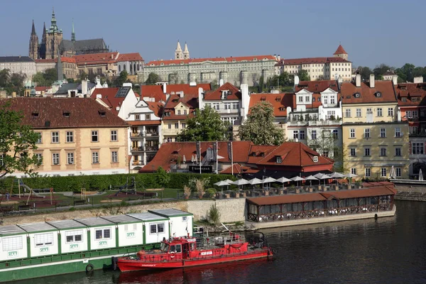 Malebný Pohled Majestátní Středověkou Architekturu — Stock fotografie