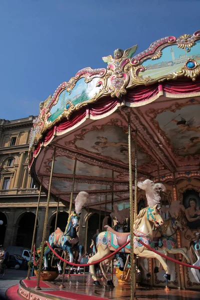 Детская Карусель Лошадьми Флоренции — стоковое фото