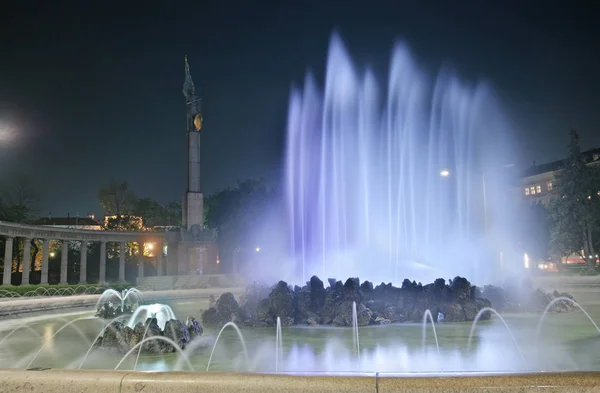 Viena Noite Schwarzenbergplatz — Fotografia de Stock