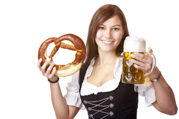 Vrouw Dirndl Houdt Oktoberfest Bier Stein Pretzel — Stockfoto