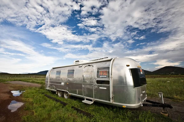 Old Trailer Meadow — Stock Photo, Image