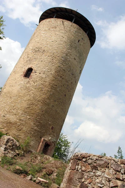 Görkemli Ortaçağ Kale Mimarisinin Manzarası — Stok fotoğraf