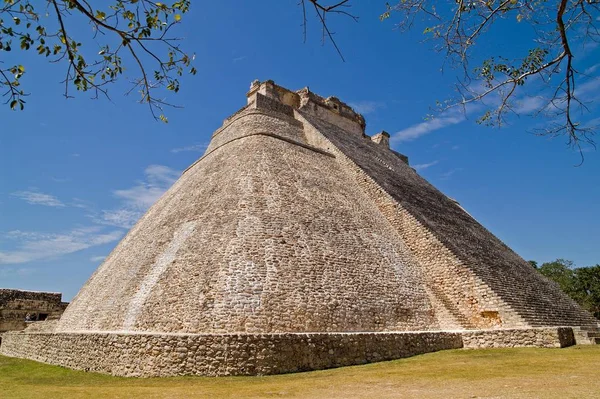 Pyramida Kouzelníka Uxmal Mexiko — Stock fotografie