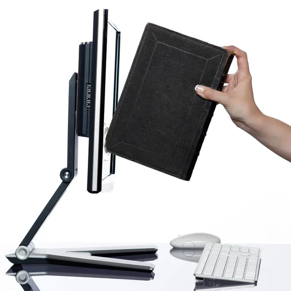 Mujer Sosteniendo Libro Fondo Blanco Con Computadora —  Fotos de Stock