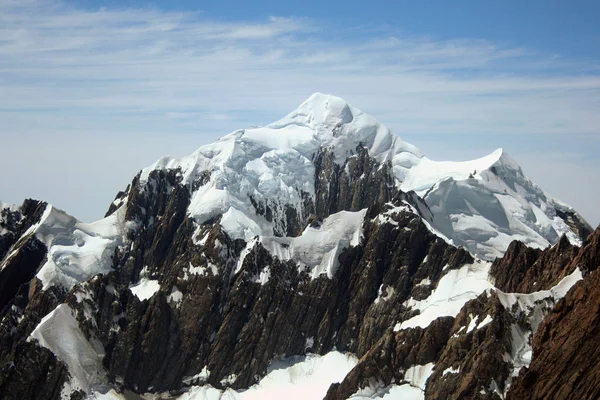 Besneeuwde Bergtop Nieuw Zeeland — Stockfoto