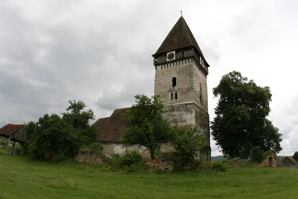 Eine Kleine Alte Kirche Dorf — Stockfoto