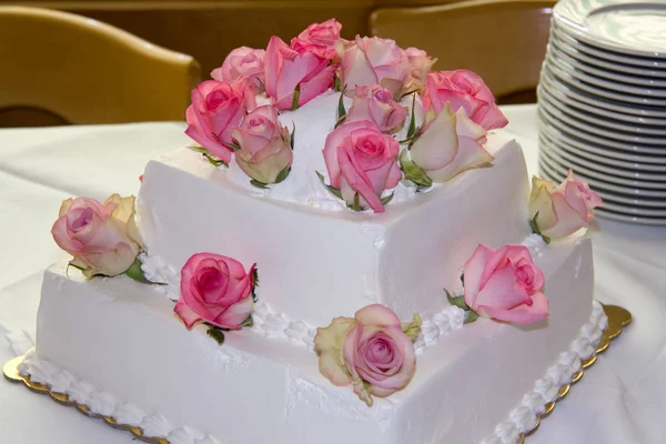 Esküvői Torta Díszített Virágok — Stock Fotó
