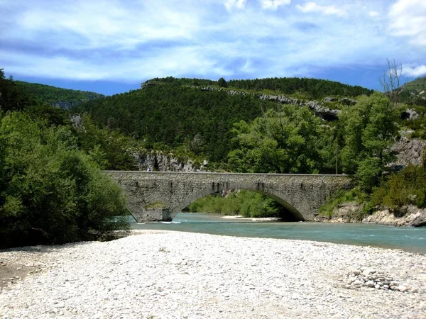 Γέφυρα Στον Ποταμό — Φωτογραφία Αρχείου