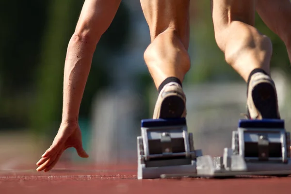 Beskärd Bild Mannen Som Springer Löpband Gymmet — Stockfoto