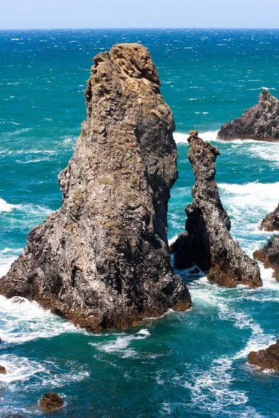 Blick Auf Die Klippen Und Das Meer — Stockfoto