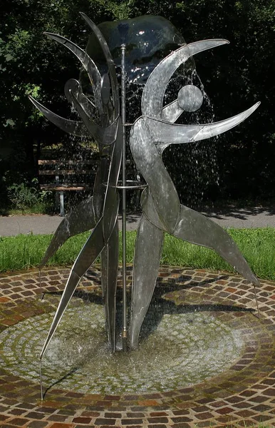Uma Escultura Madeira Parque — Fotografia de Stock