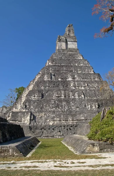 Болл Корт Великий Храм Ягуар Тікал — стокове фото