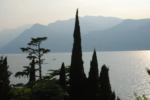 Wieczór Nad Jeziorem Garda — Zdjęcie stockowe