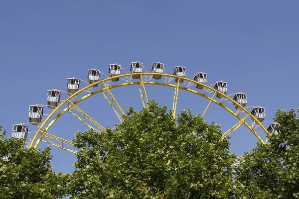 Rueda Los Ferris Festival Popular Parque Atracciones — Foto de Stock