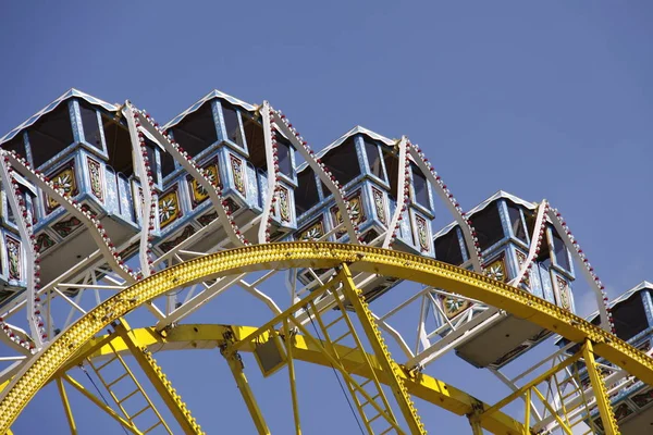 Grande Roue Lors Festival Folklorique Parc Attractions — Photo