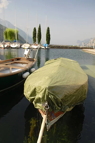 Barcos Lago Garda — Foto de Stock