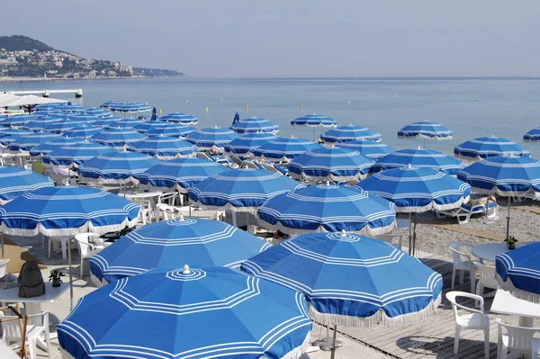 Strandparaplyer Nice Frankrike — Stockfoto