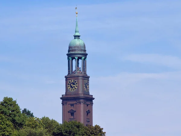 Szenischer Blick Auf Die Christliche Kirchenarchitektur — Stockfoto