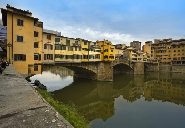Ponte Vecchio Παλιά Γέφυρα Που Διασχίζει Τον Ποταμό Arno Στη — Φωτογραφία Αρχείου