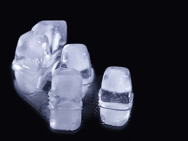 Кубики Льоду Чорному Тлі — стокове фото