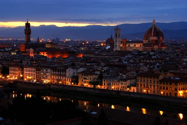 Ponte Vecchio Florence Talya Gün Batımında — Stok fotoğraf