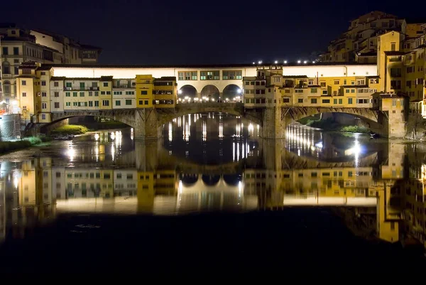 Ponte Vecchio Floransa Talya Gece Aydınlandı — Stok fotoğraf