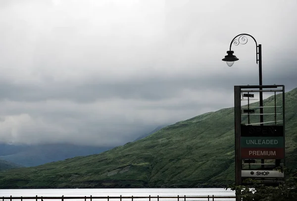 Uzak Leenaun Connemara County Galway Irelan Sokak Lambası Reklamcılık — Stok fotoğraf