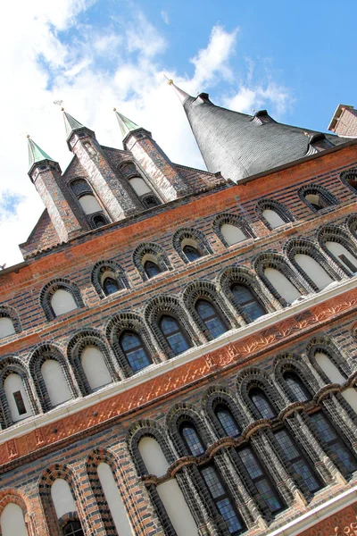 Lbeck Tuğla Gotik Mimarisi Ile Tanınan Bir Alman Şehridir — Stok fotoğraf
