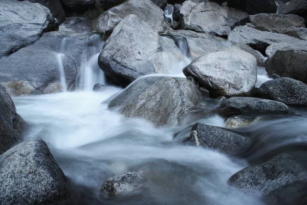 Cascata Parque Nacional Yosemite — Fotografia de Stock