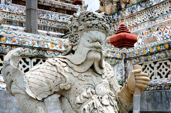 曼谷大殿中的雕像 — 图库照片