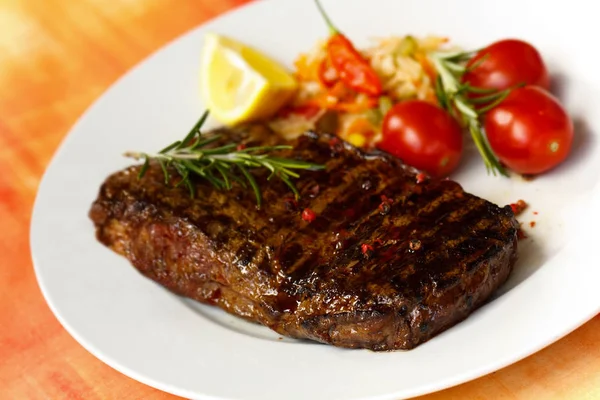 Großes Steak Von 436 Gramm — Stockfoto