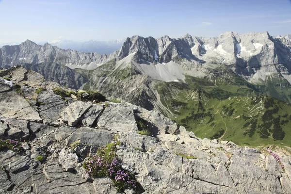 View Mountain Peaks Alps — стоковое фото