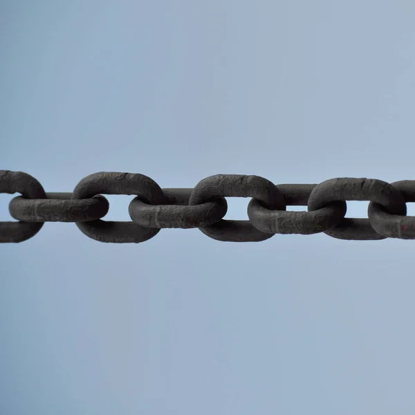 Chain Link Background Blue Sky — Stock Photo, Image