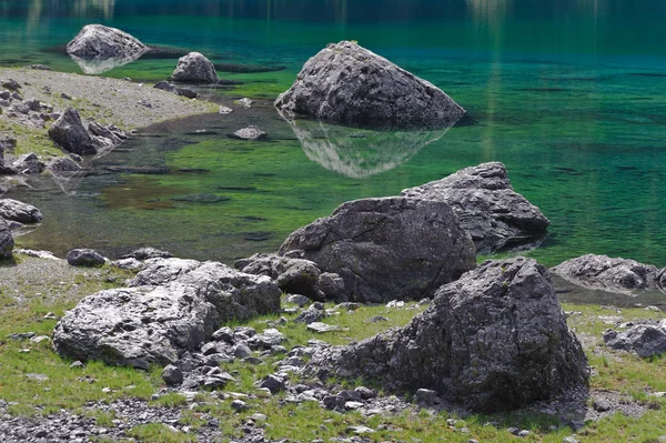 Jezero Karer Jižní Tyrolsko — Stock fotografie