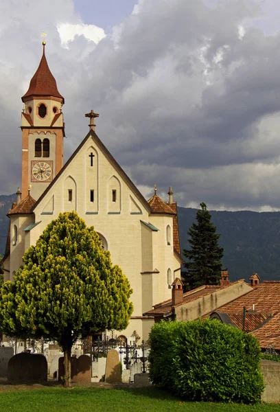 Kerk Van Heilige Johannes Doper Tirolo — Stockfoto
