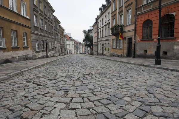 ワルシャワはポーランドの首都で最大の都市です — ストック写真