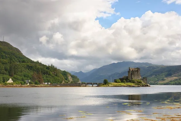 Most Zamku Eilean Donan — Zdjęcie stockowe