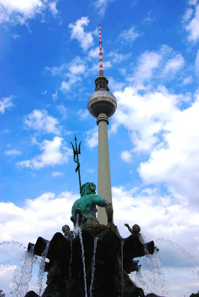Neptunbrunnen Berliner Alexanderplatz — Stockfoto