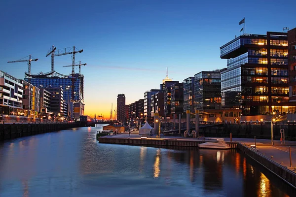 Hambourg Hafencity Avec Chantier Elbphilharmonie Soirée — Photo