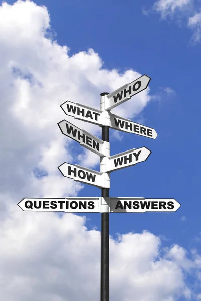 Questions Answers Signpost Vertical — Stock Photo, Image