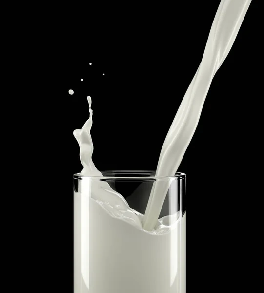 Milch Mit Einem Kleinen Spritzer Ein Glas Gießen Isoliert Auf — Stockfoto