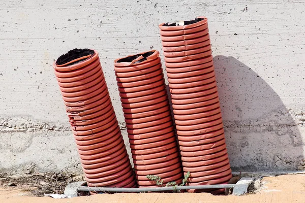 Funda Ondulada Naranja Roja Para Cables Eléctricos Una Obra Construcción — Foto de Stock