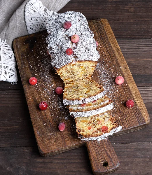 Geleneksel Avrupa Pasta Stollen Ile Fındık Şekerlenmiş Meyve Yakın Çekim — Stok fotoğraf