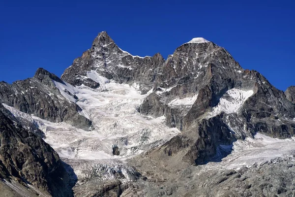 壮观的阿尔卑斯山景观 — 图库照片